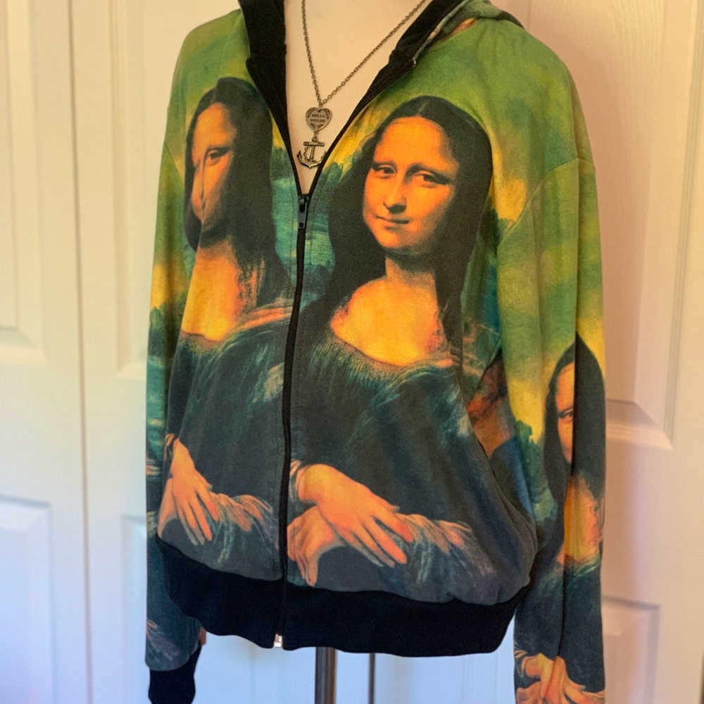 Mona Lisa hoodie gently used size L art teacher.
